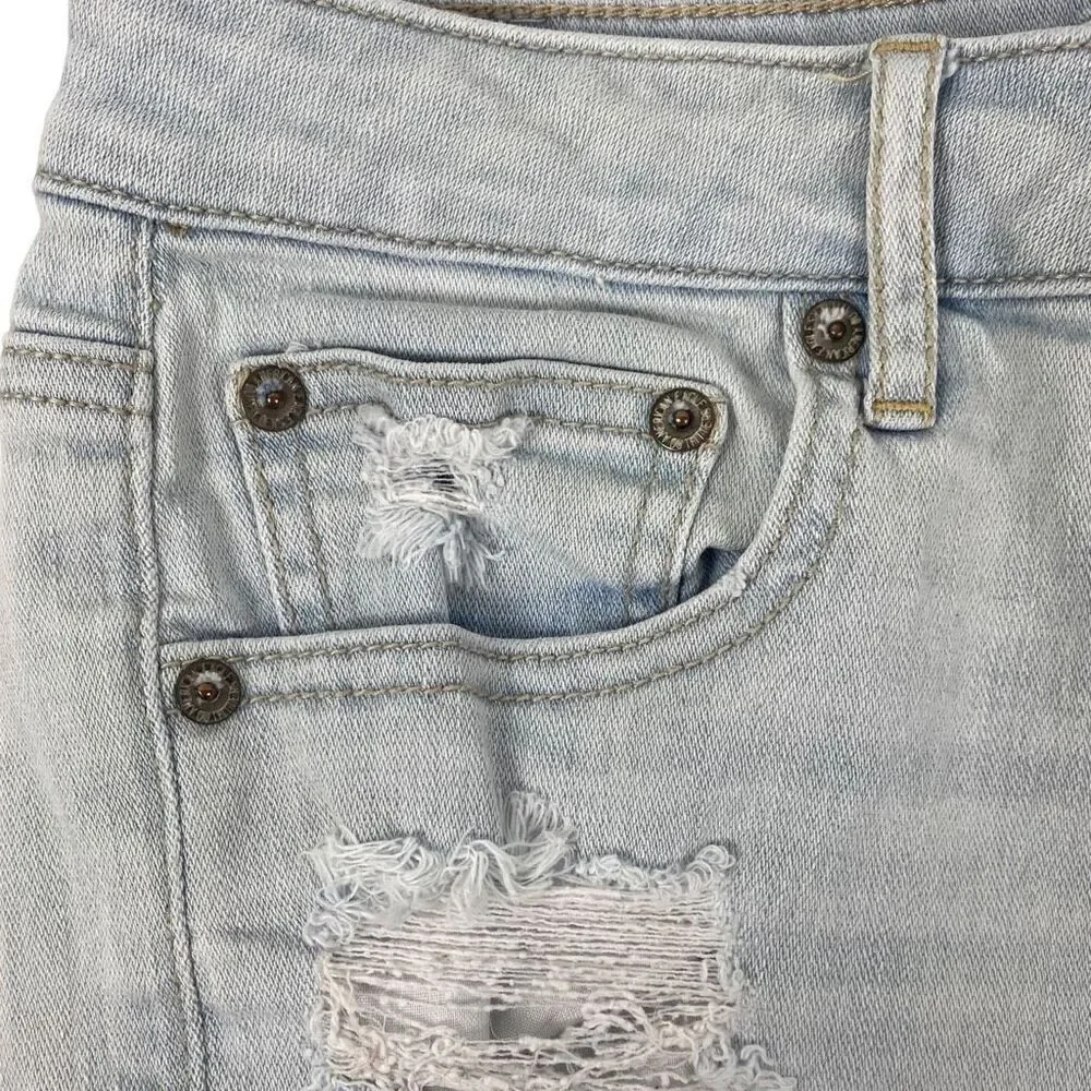 American Eagle Light Wash Distressed Super High Rise Shortie size 8